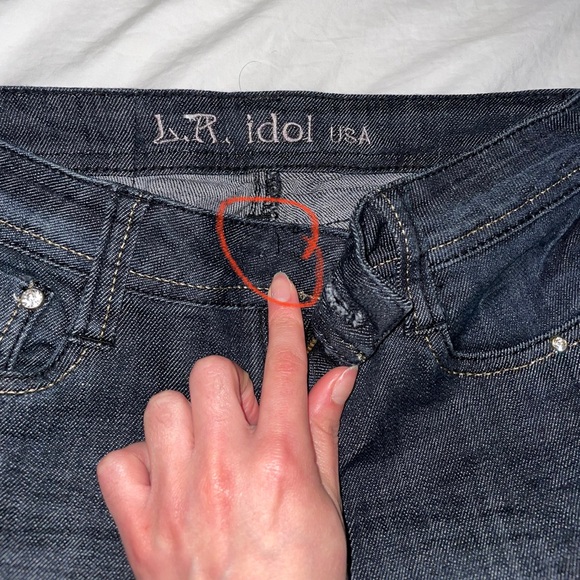 Classic Blue Women's Jeans - Picture 3 of 6